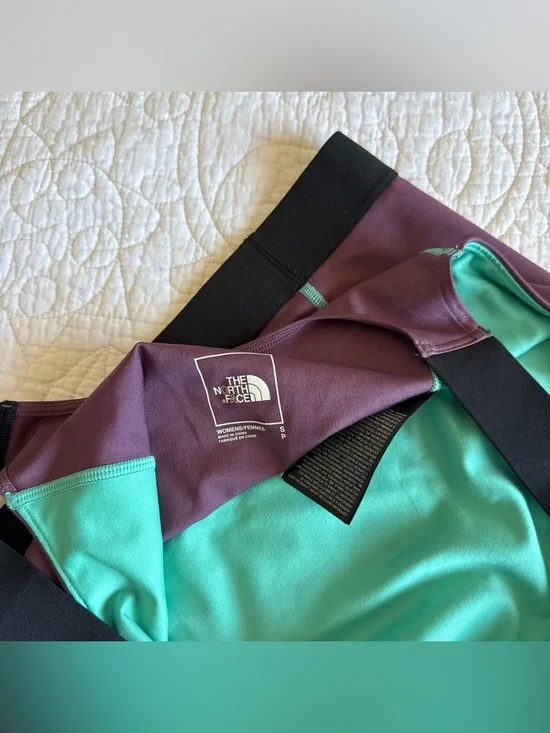 The North Face Purple & Black Movmynt Sport Bra Women’s Size Small - Picture 4 of 4
